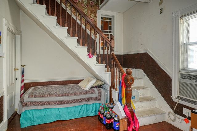 7 Prospect St, Woburn, MA 01801