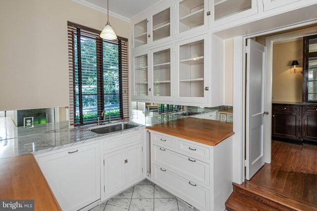 132 PRETTY BROOK RD, Princeton, NJ 08540