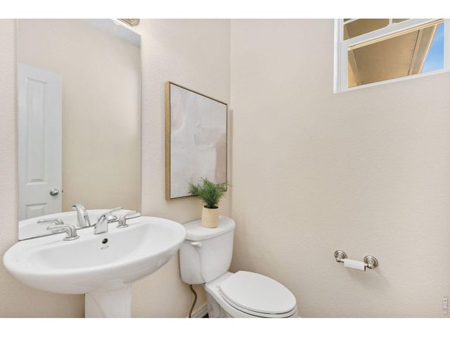 2104 18th Ave, Longmont, CO 80501