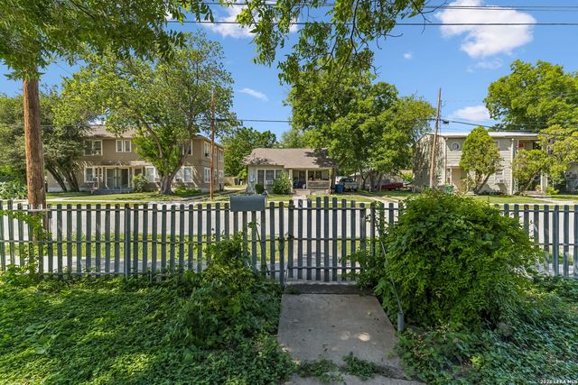 631 E ASHBY PL, San Antonio, TX 78212