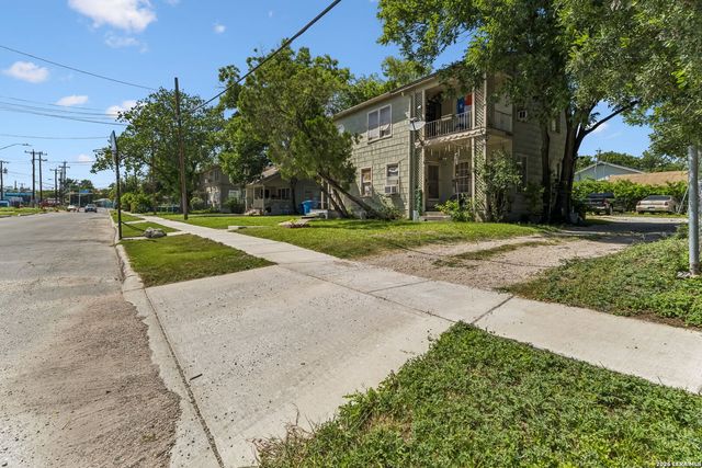 631 E ASHBY PL, San Antonio, TX 78212