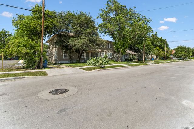 631 E ASHBY PL, San Antonio, TX 78212