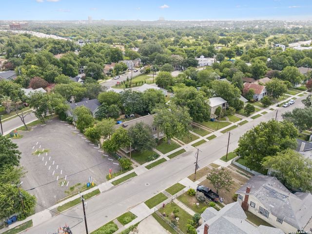 631 E ASHBY PL, San Antonio, TX 78212