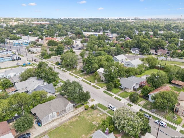 631 E ASHBY PL, San Antonio, TX 78212