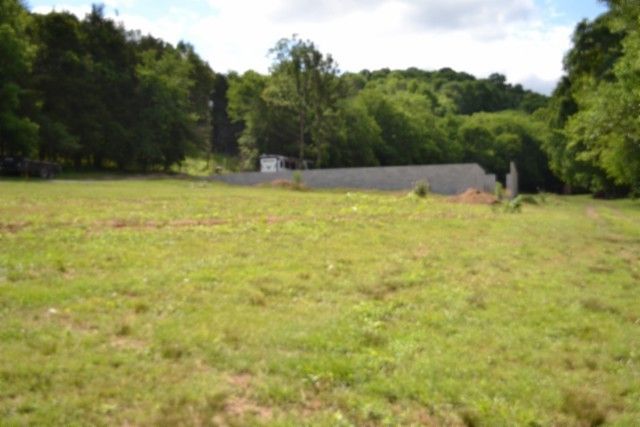 425 Baugh Hollow Ln, Gainesboro, TN 38562