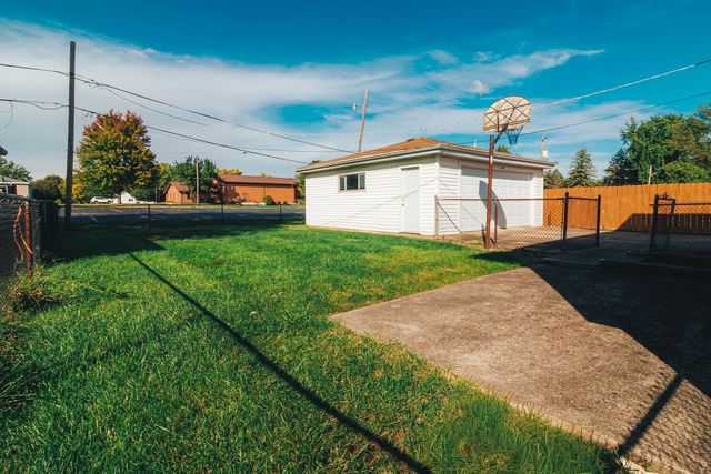 2307 Douglas Street, Joliet, IL 60435