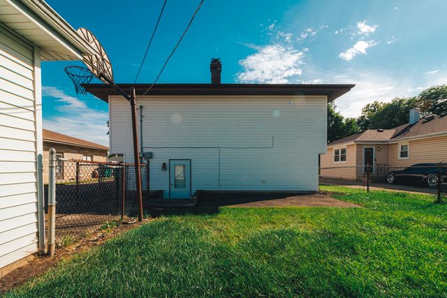2307 Douglas Street, Joliet, IL 60435