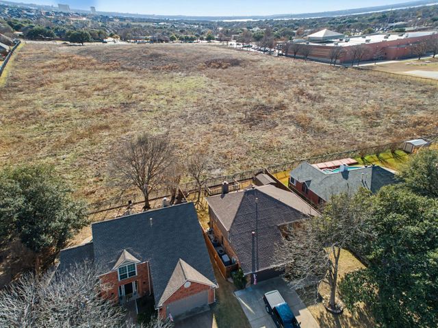 2421 Warwick Avenue, Flower Mound, TX 75028