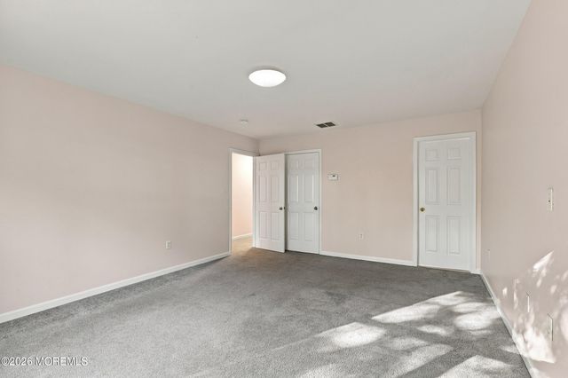 7 Grassmere Street, Lakewood, NJ 08701