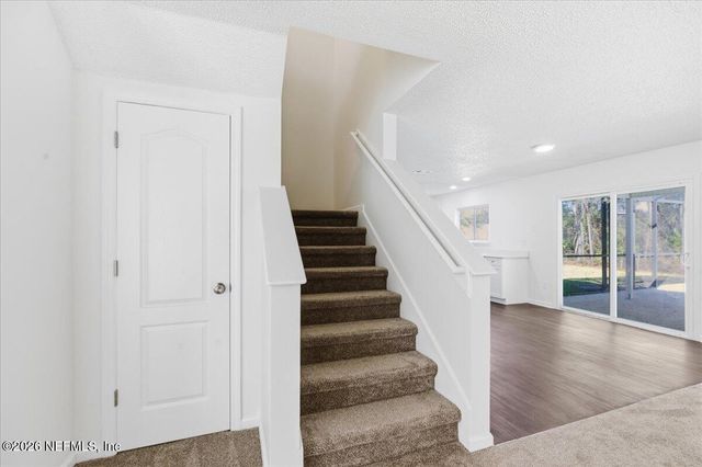 1250 SPRING CREEK Court, Jacksonville, FL 32218