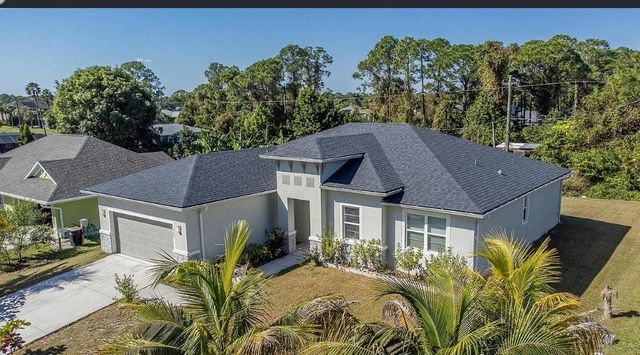 951 SARETA Street SE, Palm Bay, FL 32909