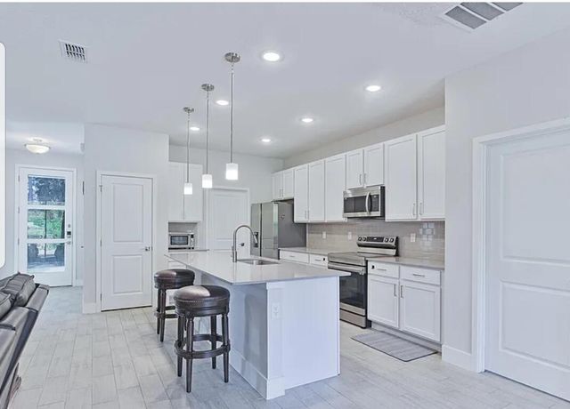 951 SARETA Street SE, Palm Bay, FL 32909