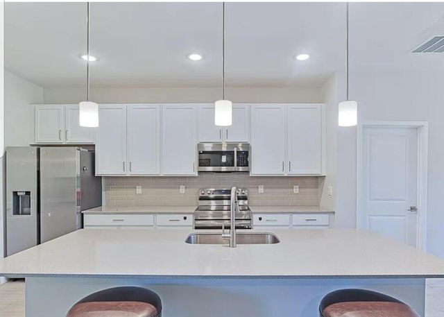 951 SARETA Street SE, Palm Bay, FL 32909