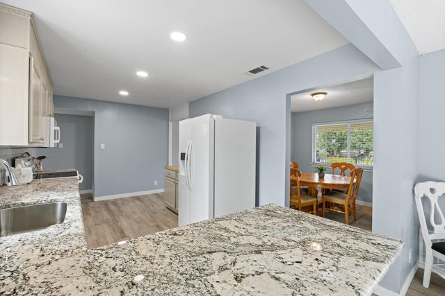 244 Sepulveda Dr, Stockton, CA 95210