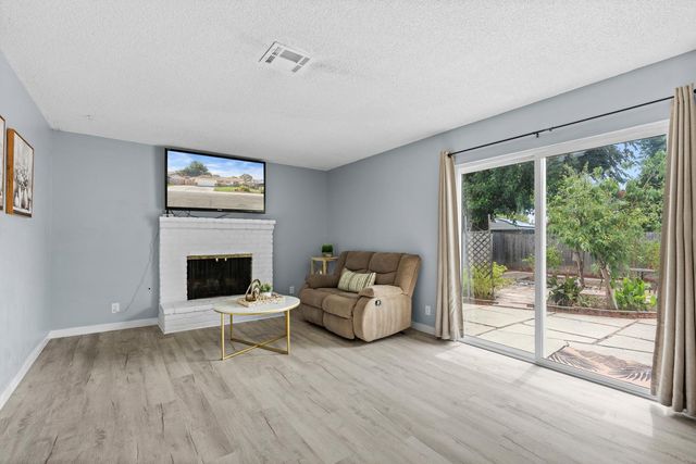 244 Sepulveda Dr, Stockton, CA 95210