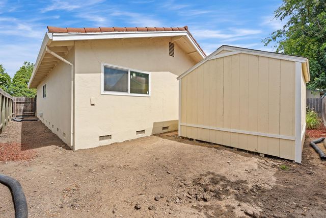 244 Sepulveda Dr, Stockton, CA 95210