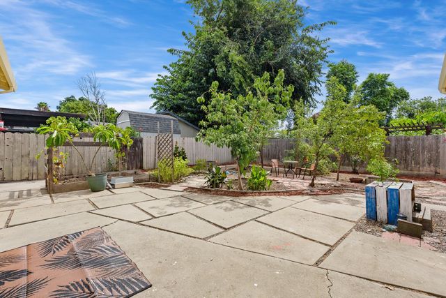 244 Sepulveda Dr, Stockton, CA 95210