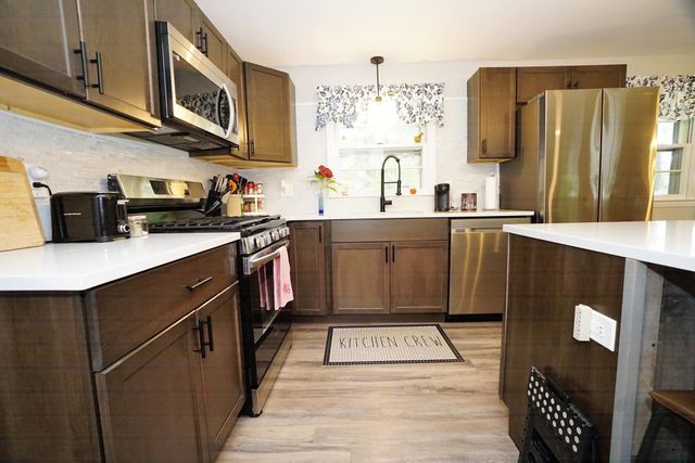 640 Weston Road, Manchester, NH 03109