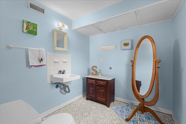 1002 W Northfield Blvd, Murfreesboro, TN 37129