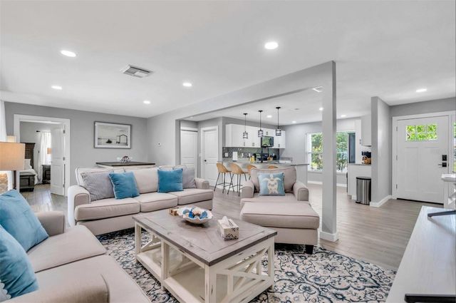 5604 102ND AVENUE N, Pinellas Park, FL 33782