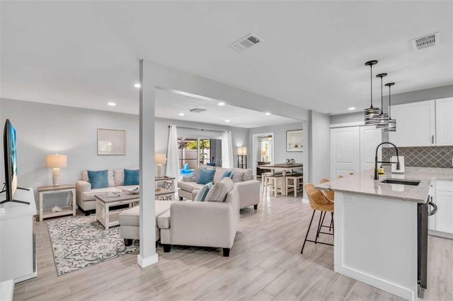 5604 102ND AVENUE N, Pinellas Park, FL 33782