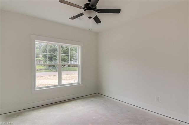 828 Vandar Drive, Winston-salem, NC 27106