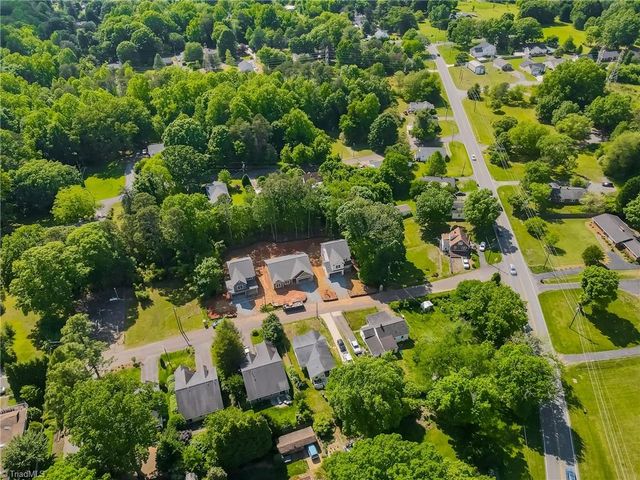 828 Vandar Drive, Winston-salem, NC 27106