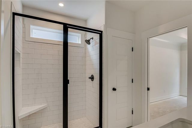 828 Vandar Drive, Winston-salem, NC 27106