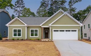 828 Vandar Drive, Winston-salem, NC 27106