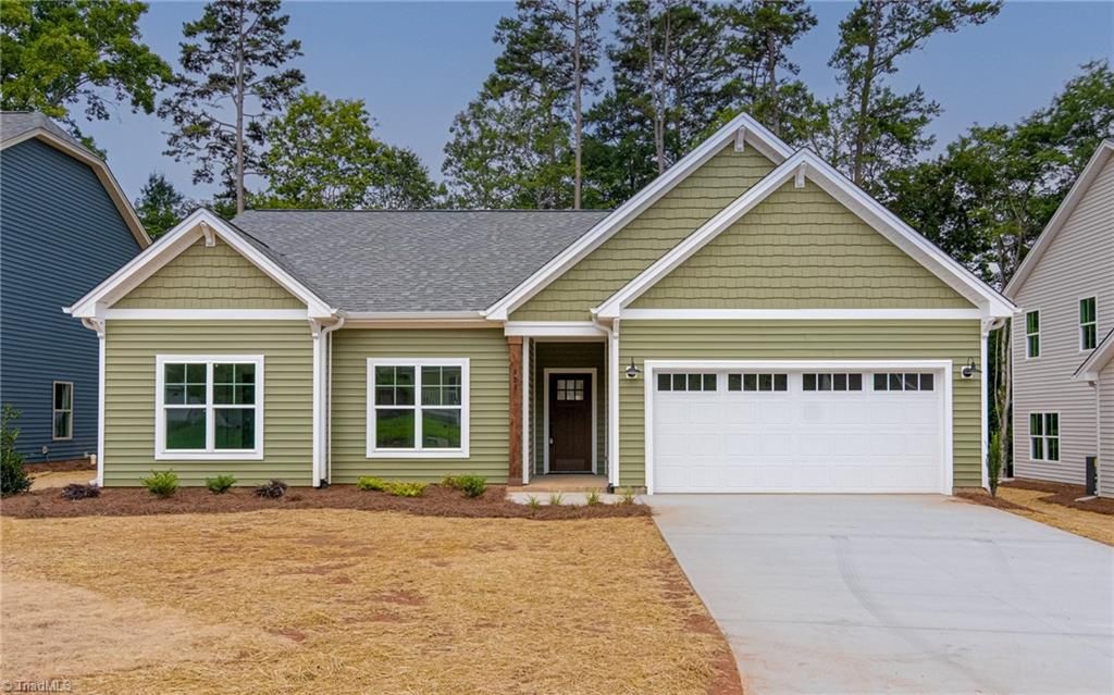828 Vandar Drive, Winston-salem, NC 27106