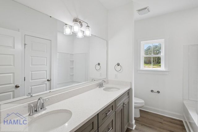 1044 Cottage Way, Darien, GA 31305