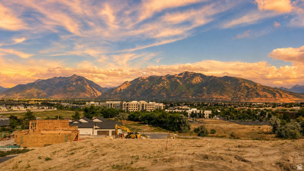 1096 W KINGS LANDING CT # 2, South Jordan, UT 84095 — photo 2