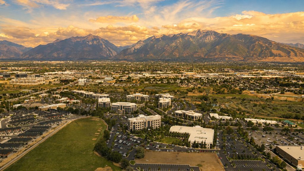 1096 W KINGS LANDING CT # 2, South Jordan, UT 84095 — photo 4