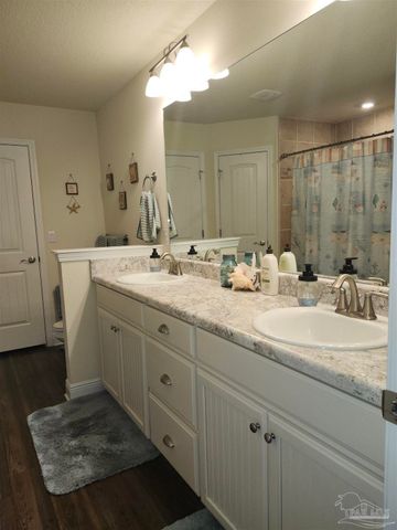 5935 Makenna Dr, Pensacola, FL 32526