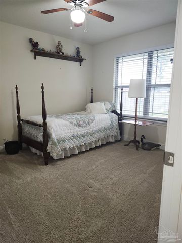 5935 Makenna Dr, Pensacola, FL 32526