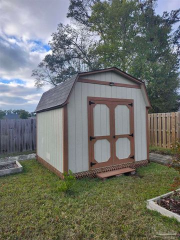 5935 Makenna Dr, Pensacola, FL 32526