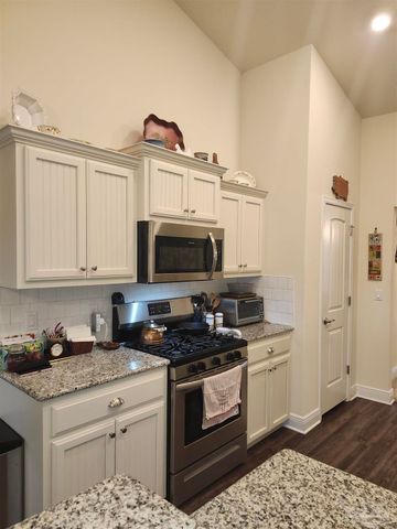 5935 Makenna Dr, Pensacola, FL 32526