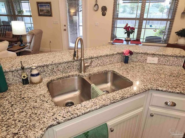 5935 Makenna Dr, Pensacola, FL 32526