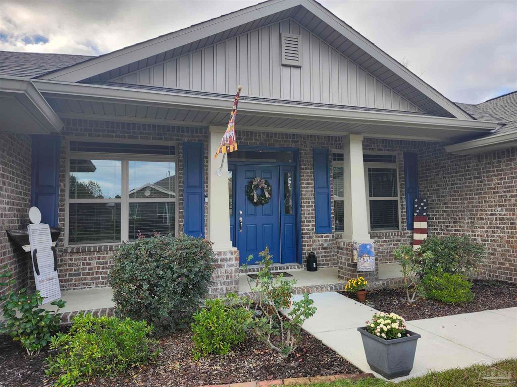 5935 Makenna Dr, Pensacola, FL 32526