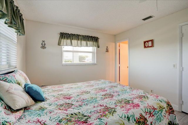 100 Leisure Lake Circle 109, Boynton Beach, FL 33426