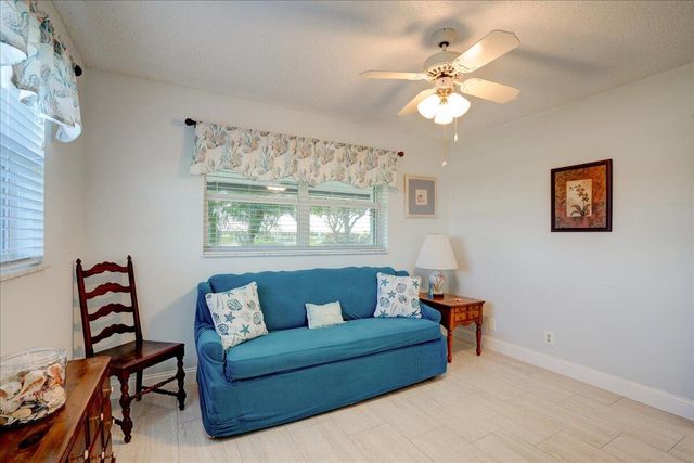 100 Leisure Lake Circle 109, Boynton Beach, FL 33426