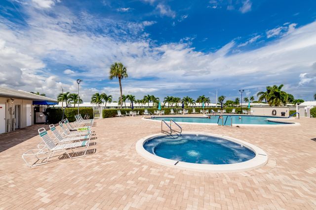 100 Leisure Lake Circle 109, Boynton Beach, FL 33426