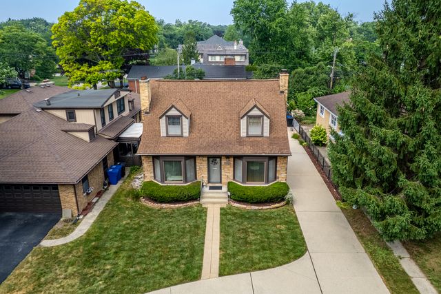 6631 N Caldwell Avenue, Chicago, IL 60646