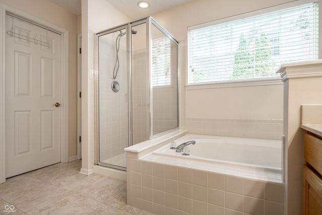 12818 Double Eagle Drive, Carmel, IN 46033