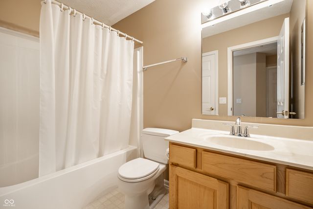 12818 Double Eagle Drive, Carmel, IN 46033