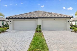 19488 Hinkley DR, Estero, FL 33928