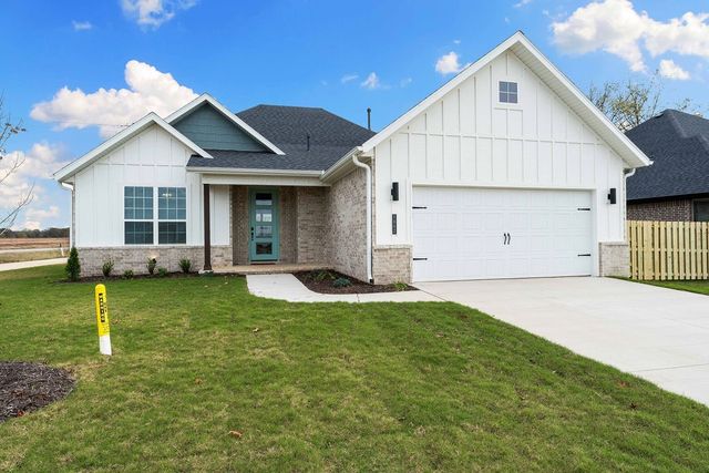 1602 Christman Street, Pea Ridge, AR 72751