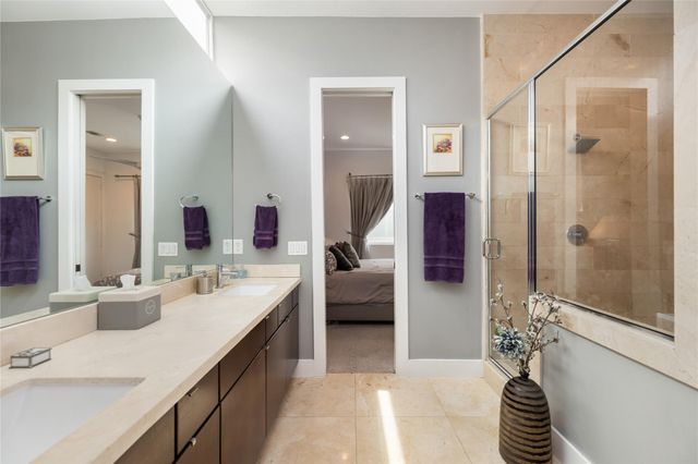1229 W 17th Street, Houston, TX 77008