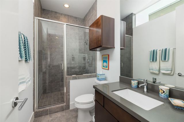 1229 W 17th Street, Houston, TX 77008