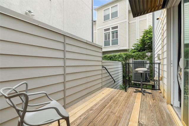 1229 W 17th Street, Houston, TX 77008